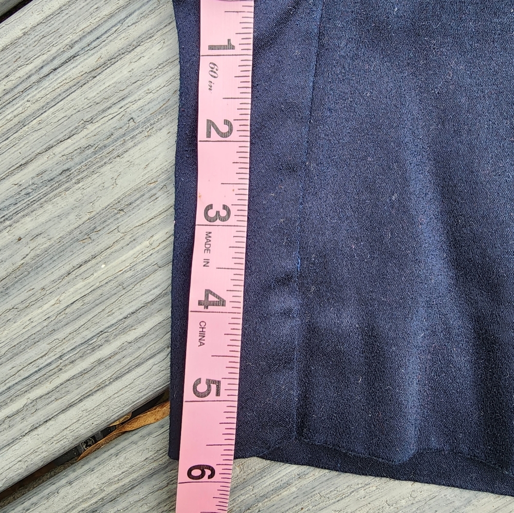 Sz 8 Chaps navy classic shorts - Picture 7 of 7